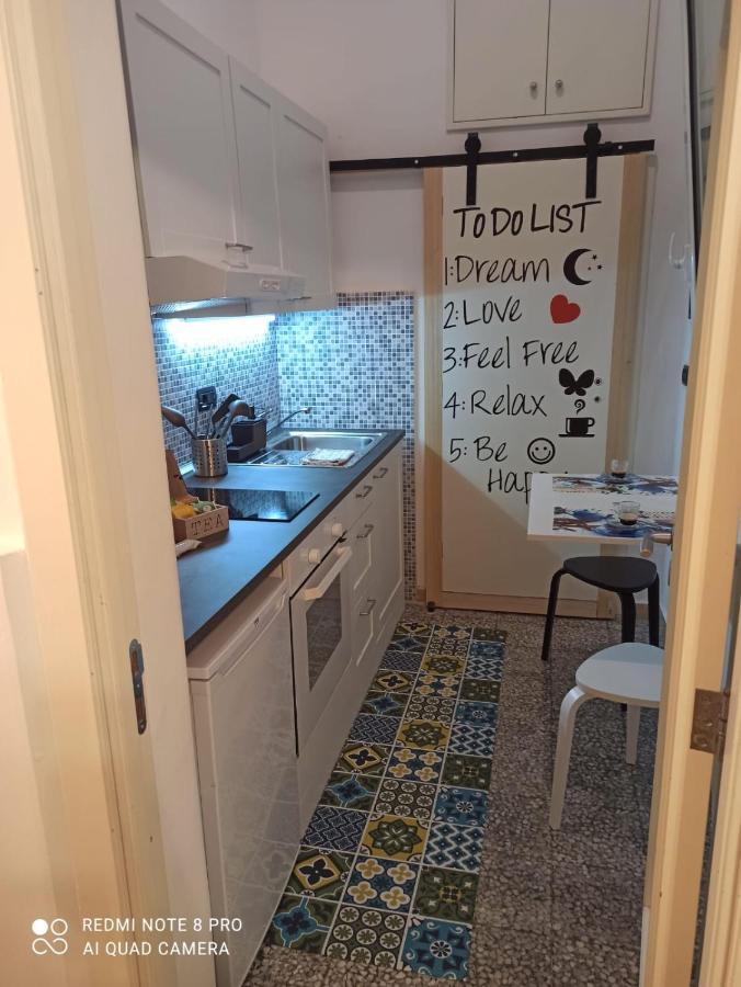 Appartamento Con Cortile A 30 Mt. Dal Mare Bari Extérieur photo