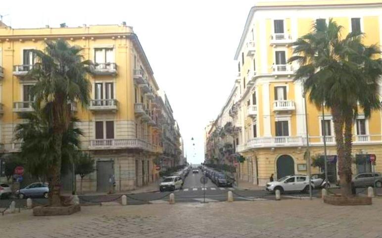Appartamento Con Cortile A 30 Mt. Dal Mare Bari Extérieur photo